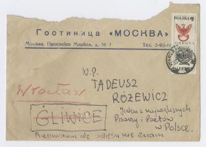 Koperta z Moskwy zaadresowana „Pan Tadeusz Różewicz Jeden z największych Pisarzy i Poetów w Polsce”