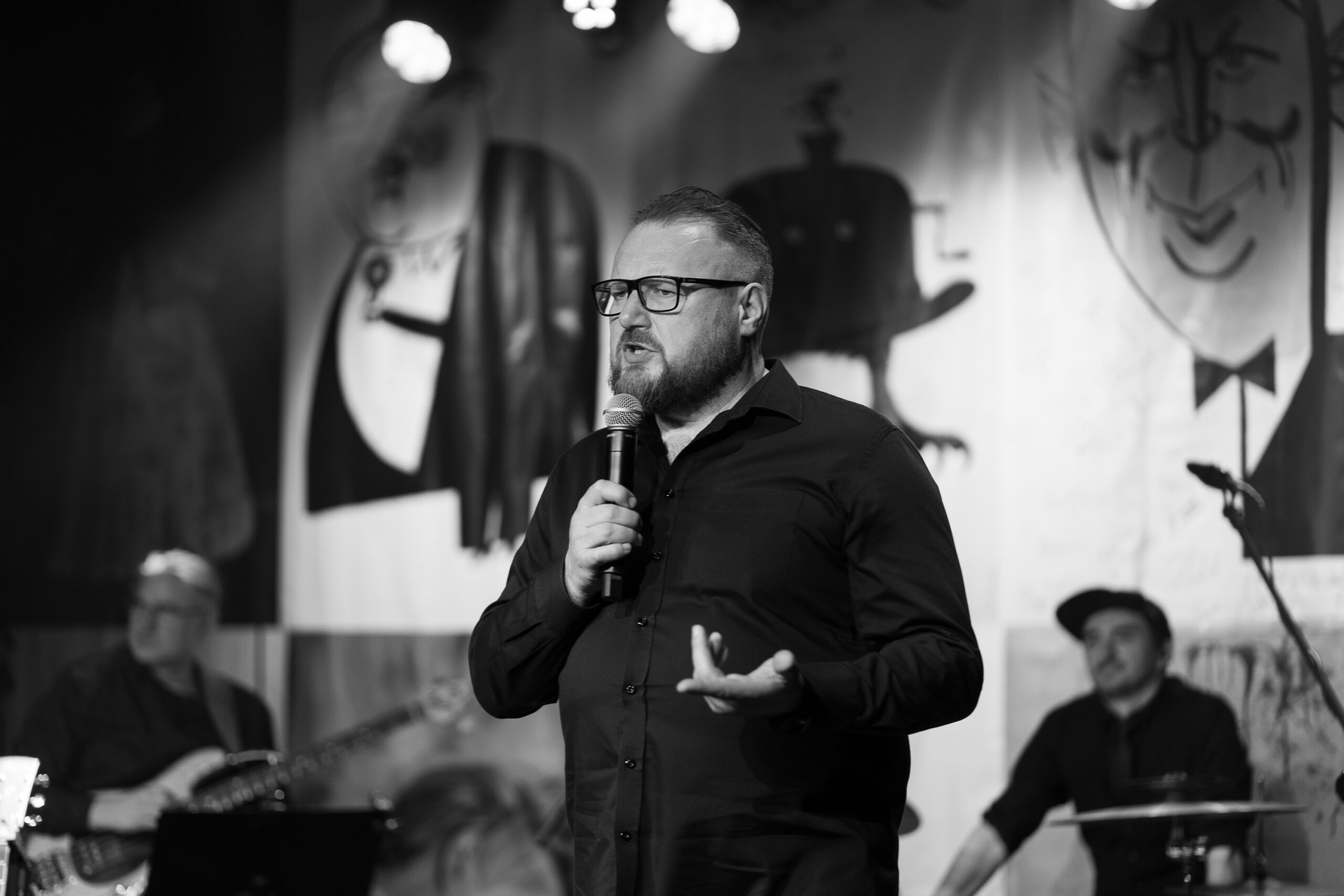<b>Marek Kocot</b>